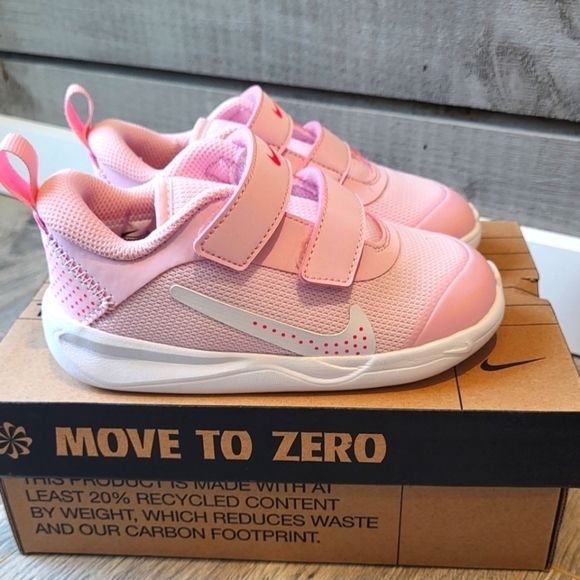 Nike Other - Nike Omni Multi-Court TD Pink Foam Kids
